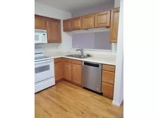 Photo #6: 8882639 Listing