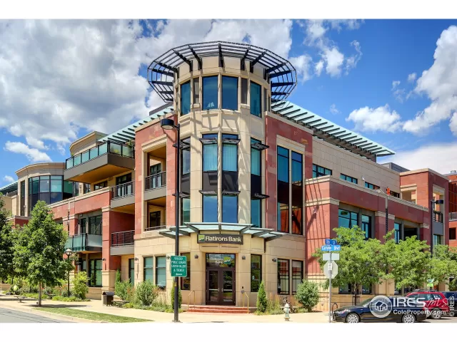 MLS: 888709 Condo For Sale