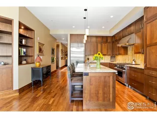 Photo #6: 888709 Listing