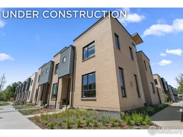 MLS: 889021 Condo For Sale