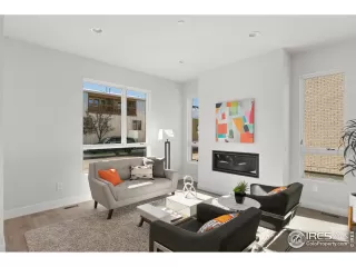 Photo #5: 889021 Listing 