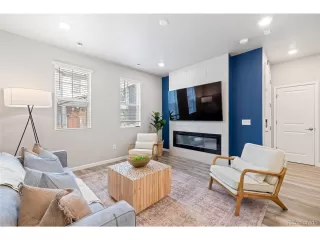 Photo #6: 8890976 Listing