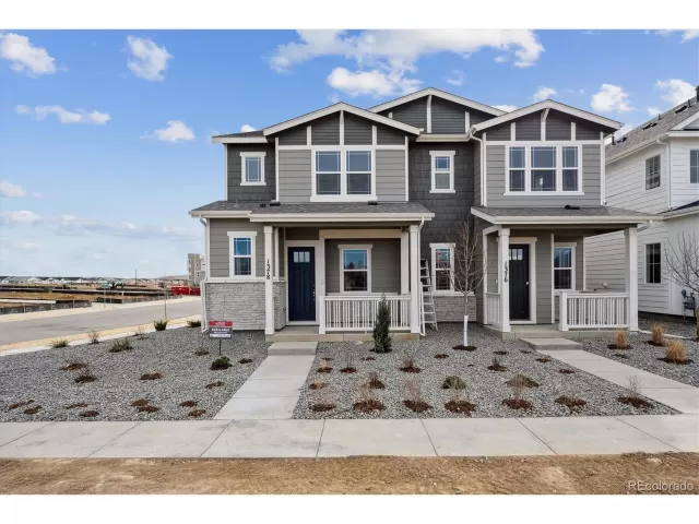 MLS: 8891020 Condo For Sale