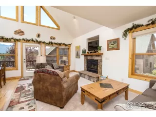 Photo #1: 889448 Listing