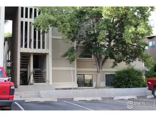 MLS: 889555 Condo For Sale