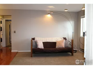 Photo #6: 889555 Listing