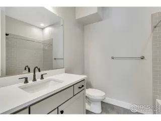 Photo #6: 889982 Listing 