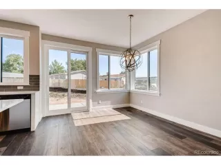 Photo #5: 8910123 Listing