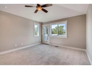 Photo #6: 8910123 Listing