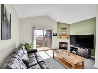 Photo #3: 8910508 Listing