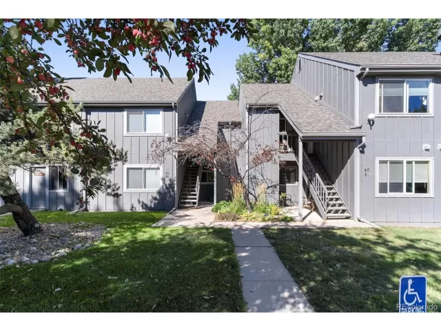 MLS: 8912048 Condo For Sale