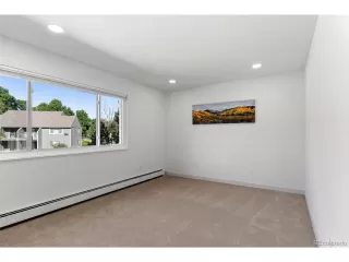 Photo #6: 8912048 Listing