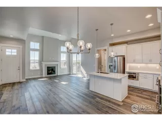 Photo #4: 891278 Listing