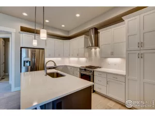 Photo #5: 891283 Listing