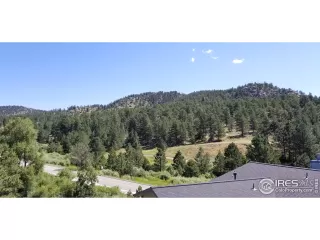 Photo #3: 891352 Listing