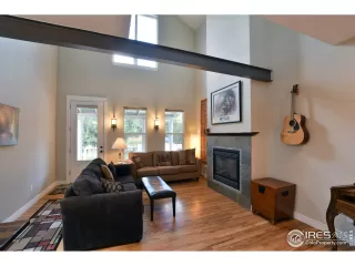 Photo #6: 891393 Listing