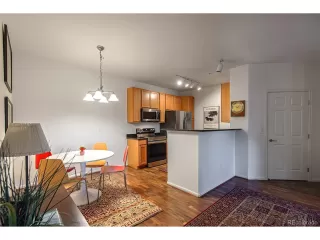 Photo #5: 8917713 Listing