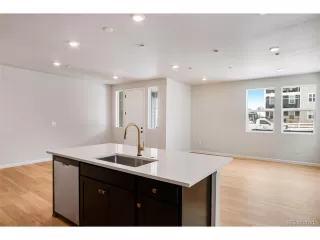 Photo #1: 8917951 Listing 