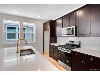 Photo #3: 8917951 Listing 