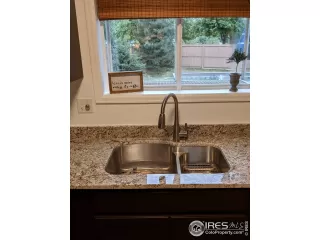 Photo #6: 892022 Listing