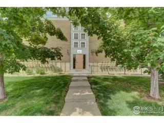 Photo #2: 892238 Listing