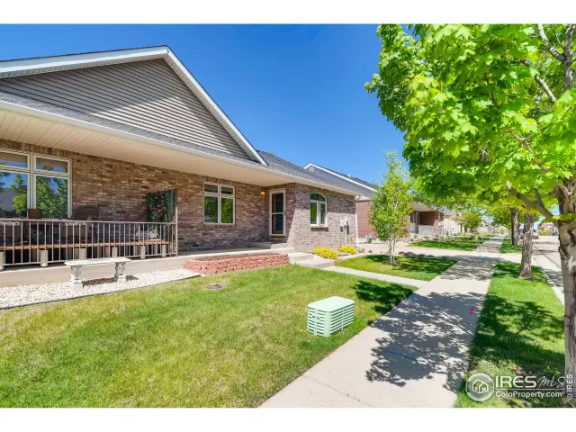 MLS: 892347 Condo For Sale