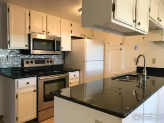 Photo #3: 892518 Listing