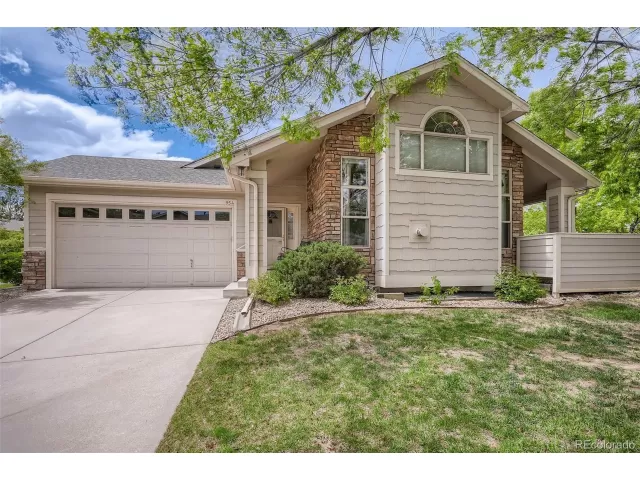 MLS: 8926193 Condo For Sale