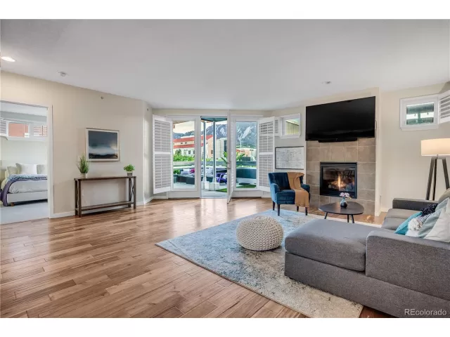 MLS: 8928112 Condo For Sale