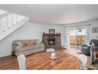 Photo #5: 893311 Listing