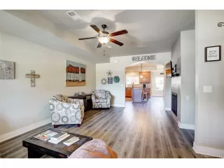 Photo #5: 8933242 Listing