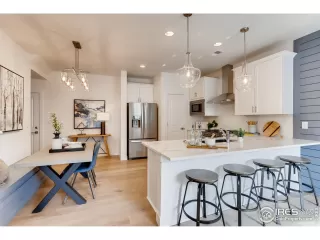 Photo #3: 893589 Listing