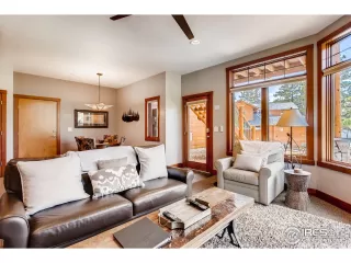 Photo #5: 893607 Listing