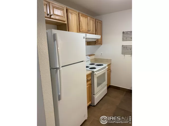 MLS: 894064 Condo For Sale