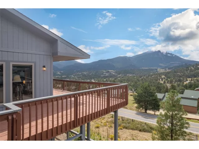 MLS: 8941765 Condo For Sale