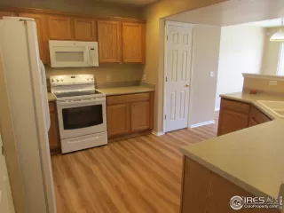 Photo #4: 894276 Listing