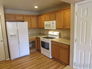 Photo #5: 894276 Listing