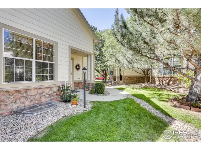 MLS: 894567 Condo For Sale