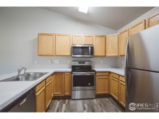 Photo #4: 894591 Listing