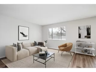 Photo #3: 8945968 Listing