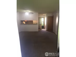 Photo #5: 894641 Listing