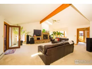 Photo #4: 894873 Listing