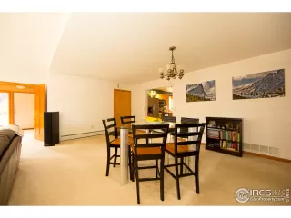 Photo #5: 894873 Listing