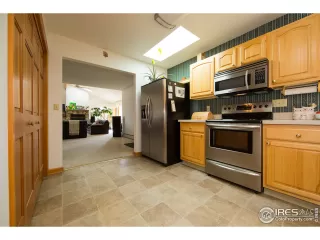 Photo #6: 894873 Listing