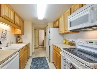 Photo #4: 895102 Listing