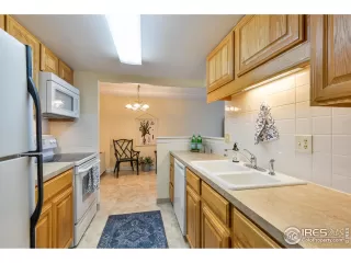 Photo #5: 895102 Listing