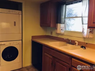 Photo #6: 895113 Listing 