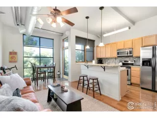 Photo #2: 895416 Listing