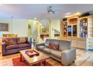 Photo #4: 895675 Listing