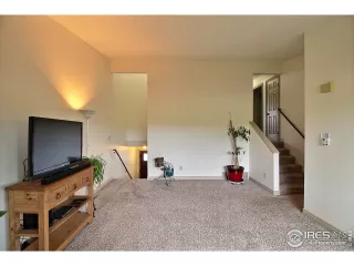 Photo #4: 895823 Listing